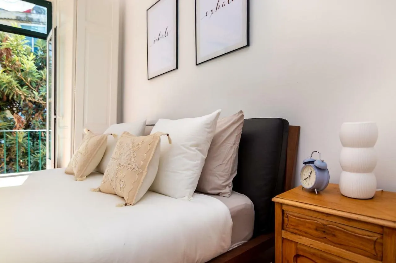 Whome | Mouraria Deluxe Apartment Lisbon Portugal
